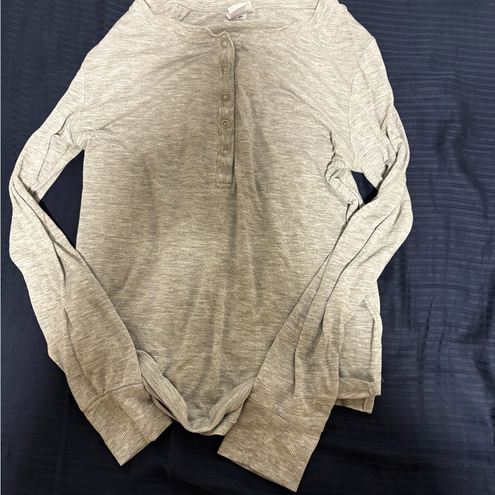 Gray Long Sleeve Henley Top